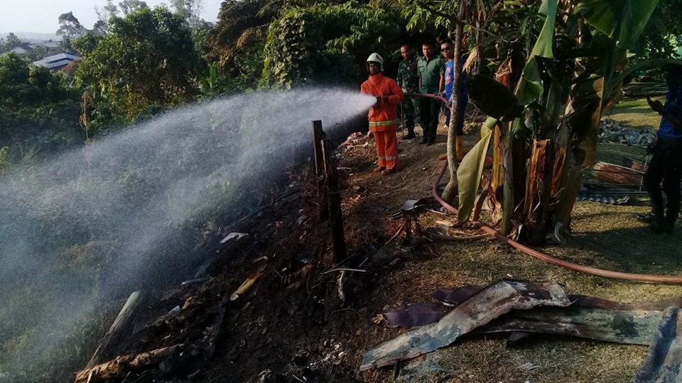 Kebakaran Lahan di Areal BEK ANG AD KM.3