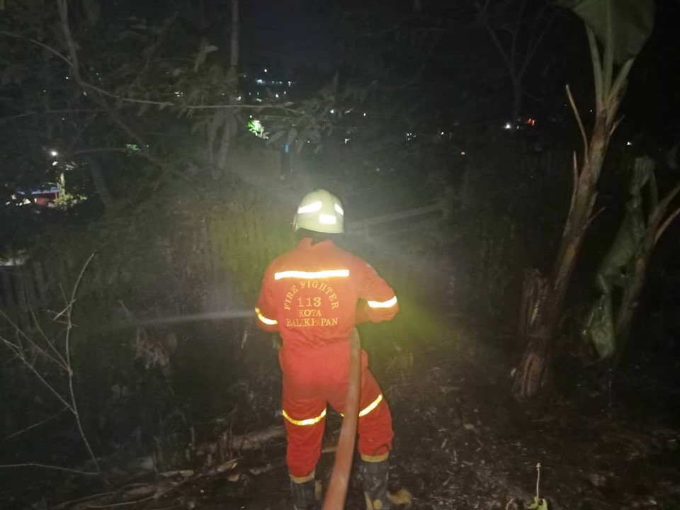 Kebakaran Lahan di Jl. Sultan Alauddin