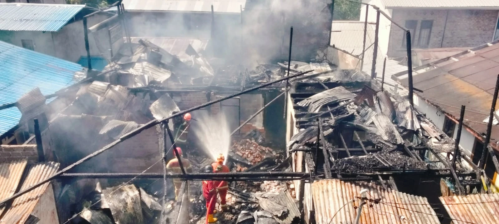 Kebakaran Rumah di Kelurahan Sumber Rejo Kebakaran Rumah di Kelurahan Sumber Rejo